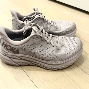 HOKA women’s Clifton Lilac